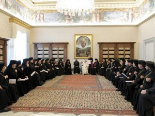 Đức Thánh Cha Phanxicô gặp gỡ các thành viên của Thượng Hội đồng Giám mục của Giáo hội Hy Lạp Melkite hôm 20 tháng 6 năm 2022 (Ảnh: Truyền thông Vatican)