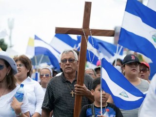 Các tín hữu tại Nicaragua tham gia cuộc hành hương ủng hộ các Giám mục, ngày 28 tháng 7 năm 2018 (Ảnh: Javier Ruiz / Facebook Tổng Giáo phận Managua)