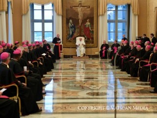 Đức Thánh Cha Phanxicô gặp gỡ các đại diện ngoại giao của mình tại Vatican, ngày 8 tháng 9 năm 2022 (Ảnh: Truyền thông Vatican)
