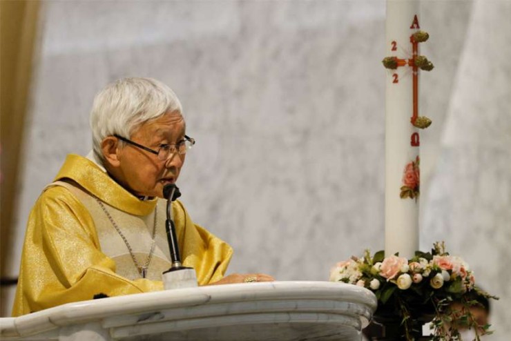 Đức Hồng Y Joseph Zen chia sẻ trong Thánh lễ tại Nhà thờ Thánh Giá vào ngày 24 tháng 5 năm 2022, ở Hồng Kông, Trung Quốc. Đức Hồng y Zen, ban đầu dự kiến sẽ bị xét xử vào ngày 19 tháng 9 và kết thúc với phán quyết vào ngày 23 tháng 9, liên quan đến vai trò của ngài là người được ủy thác của một quỹ pháp lý ủng hộ dân chủ, quỹ mà ngài và những người được ủy thác khác bị cáo buộc vì tội đã không đăng ký dân sự. Phiên tòa đã bị trì hoãn do Covid-19 (Ảnh: Louise Delmotte / Getty Images)