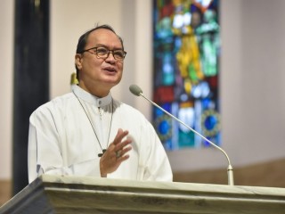 Đức Giám mục Pablo Virgilio David Địa phận Kalookan, Chủ tịch Hội đồng Giám mục Công giáo Philippines, phát biểu tại Nhà thờ Manila vào ngày 26 tháng 9 năm 2022 (Ảnh: LiCas News / Tổng giáo phận Manila)