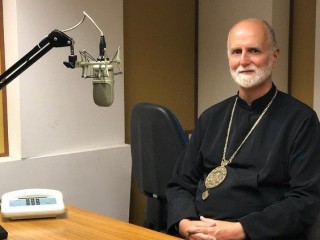 Đức Tổng Giám mục Borys Gudziak, Tổng Giám mục Địa phận Philadelphia và Thủ đô của người Công giáo Ucraina của Hoa Kỳ, bên trong phòng thu của Đài phát thanh Vatican