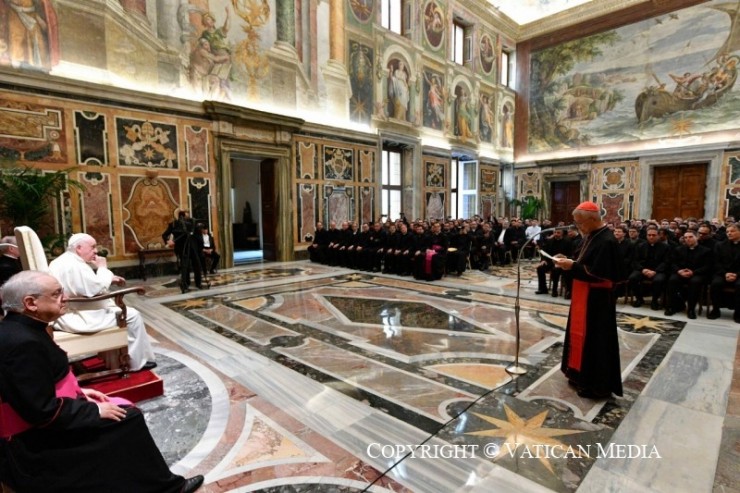 Đức Thánh Cha Phanxicô gặp gỡ các Giám đốc Chủng viện và các nhà đào tạo đến từ Châu Mỹ Latinh tại Vatican vào ngày 10 tháng 11 năm 2022 (Ảnh: Truyền thông Vatican)