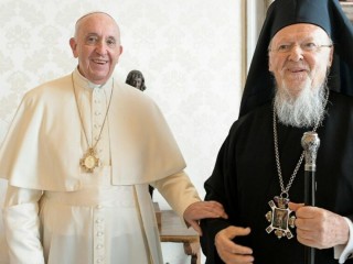 Đức Thánh Cha Phanxicô gặp gỡ Đức Thượng phụ Đại kết Bartholomew I tại Vatican, ngày 4 tháng 10 năm 2021 (Ảnh: Truyền thông Vatican)