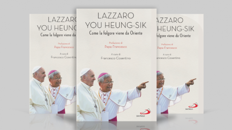 Bìa cuốn sách “Lazzaro You Heung-Sik: Như tia sáng xuất hiện từ phương Đông” 