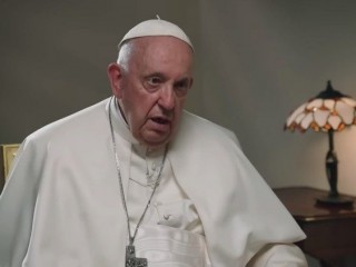 Đức Thánh Cha Phanxicô phát biểu trong cuộc phỏng vấn với Telemundo (Ảnh: Vatican News)