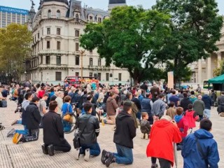 Sự kiện ‘Men’s Rosary’  tại Buenos Aires vào ngày 6 tháng 5 năm 2023 (Ảnh: Second Carafi)