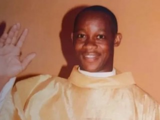 Cha Marcellus Nwaohuocha đã được giải thoát khỏi cảnh giam cầm tại Tổng giáo phận Jos ở Nigeria  vào ngày 20 tháng 6 năm 2023 (Ảnh: OMI)