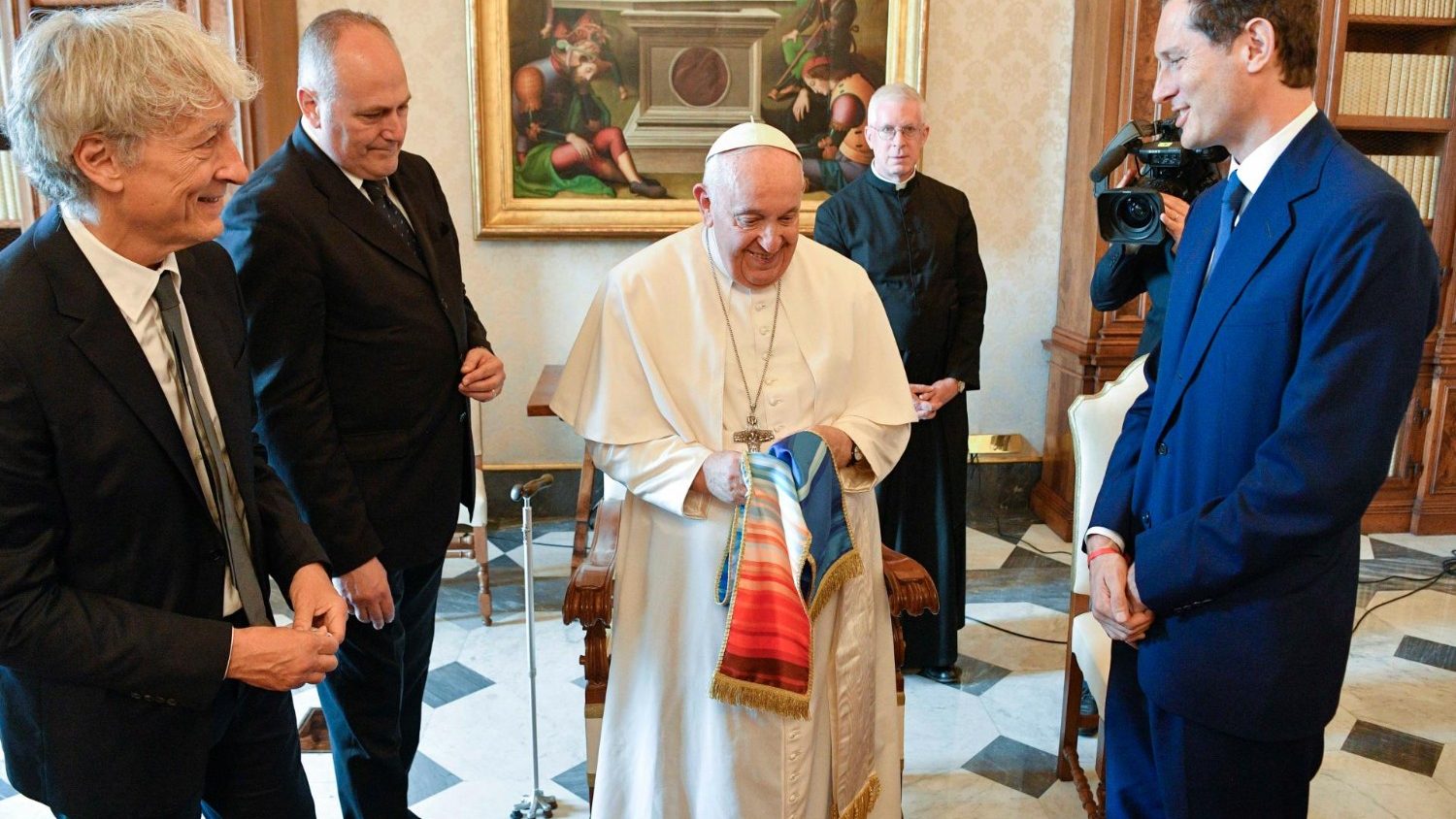 Đức Thánh Cha Phanxicô gặp gỡ những người tham gia sự kiện Green&Blue Festival (Ảnh: Truyền thông Vatican )