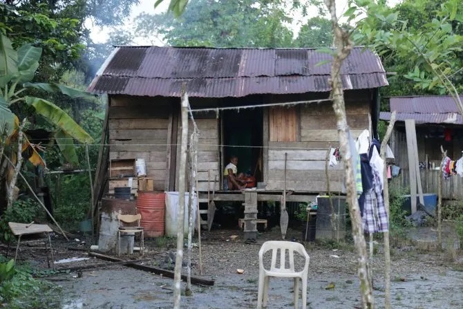 Một ngôi nhà dành cho người thu nhập thấp ở Buenaventura, Colombia (Ảnh: ACN)