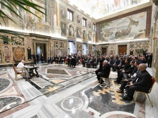 Đức Thánh Cha Phanxicô gặp gỡ các hiệu trưởng trường đại học Mỹ Latinh vào ngày 21 tháng 9 năm 2023 tại Vatican (Ảnh: Truyền thông Vatican)