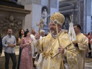 Đức Tổng Giám mục Sviatoslav Shevchuk, lãnh đạo Giáo hội Công giáo Hy Lạp Ukraine, chủ sự buổi cử hành Phụng vụ Thánh tại Vương Cung Thánh Đường Thánh Phêrô vào ngày 10 tháng 9 năm 2023 (Ảnh: Giáo hội Công giáo Hy Lạp Ukraine