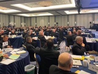 Hội đồng Giám mục Hoa Kỳ trong phiên họp toàn thể vào mùa thu vào ngày 14 tháng 11 năm 2023 tại Baltimore (Ảnh: Joe Bukuras/CNA)