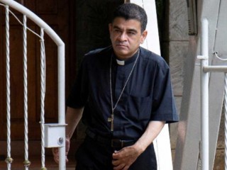 Đức Giám mục Rolando Álvarez (Ảnh: Aristegui Noticias)