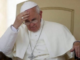 pope-francis-throne-thinking460
