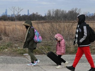 Những người di cư mới đến Brooklyn, New York (Ảnh Vatican News)