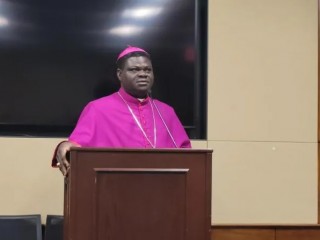 Đức Giám mục Wilfred Anagbe của Giáo phận Makurdi người Nigeria ở bang Benue trong bữa sáng tại Capitol Hill do tổ chức ACN tổ chức vào ngày 30 tháng 1 năm 2024 (Ảnh: Peter Pinedo/CNA)