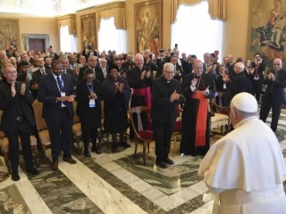 Đức Thánh Cha Phanxicô gặp gỡ các thành viên của Học viện Giáo hoàng về Sự sống vào ngày 12 tháng 2 năm 2024 tại Vatican (Ảnh: Truyền thông Vatican)