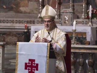 Đức Hồng Y Pierbattista Pizzaballa giảng trong Thánh lễ nhận Nhà thờ Hiệu tòa của mình, Nhà thờ Thánh Onuphrius, ở Rôma vào ngày 1 tháng 5 năm 2024 (Ảnh: Truyền thông Vatican)