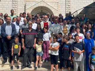 Đức Hồng Y Pierbattista Pizzaballa, Thượng Phụ nghi lễ Latinh của Giêrusalem, tại Nhà thờ Thánh Gia ở Gaza, ngày 16 tháng 5 năm 2024. (Ảnh: Tòa Thượng phụ nghi lễ Latinh tại Giêrusalem)