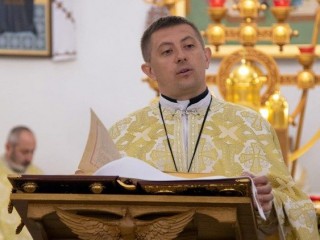 Cha Roman Ostrovskyy (Ảnh: Vatican News)