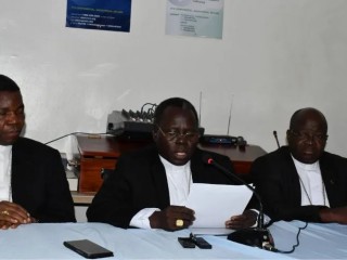 Chủ tịch Hội đồng Giám mục Công giáo Sudan (SCBC), Đức Hồng Y Stephen Ameyu Mulla, đọc thông điệp từ các thành viên SCBC vào ngày 29 tháng 6 năm 2024.| Ảnh: Mạng phát thanh Công giáo (CRN)