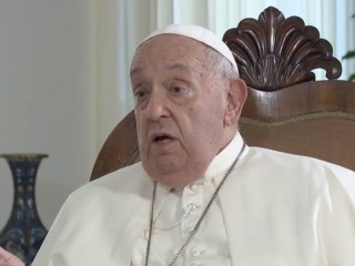 Đức Thánh Cha Phanxicô phát biểu với  kênh truyền hình "Canal Orbe 21" (Ảnh: Vatican News)