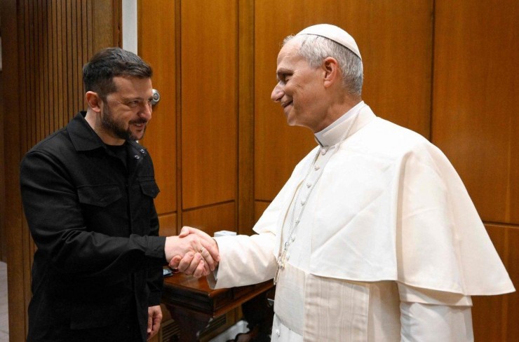 Đức Thánh Cha Lêô XIV gặp gỡ Tổng thống Ukraine Volodymyr Zelenskyy tại Vatican ngày 18 tháng 5 năm 2025 (Ảnh: Truyền thông Vatican)