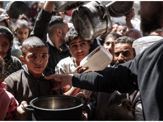 Tổ chức Caritas Quốc tế đã đưa ra một bản lên án mạnh mẽ về những gì họ gọi là việc sử dụng thực phẩm một cách có chủ đích như một vũ khí chiến tranh (Ảnh: AICA)