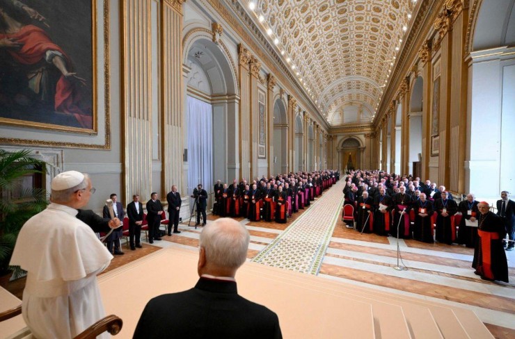 Đức Thánh Cha Lêô XIV tiếp kiến Hội đồng Giám mục Ý tại Vatican vào ngày 17 tháng 6 năm 2025 (Nguồn: Truyền thông Vatican)