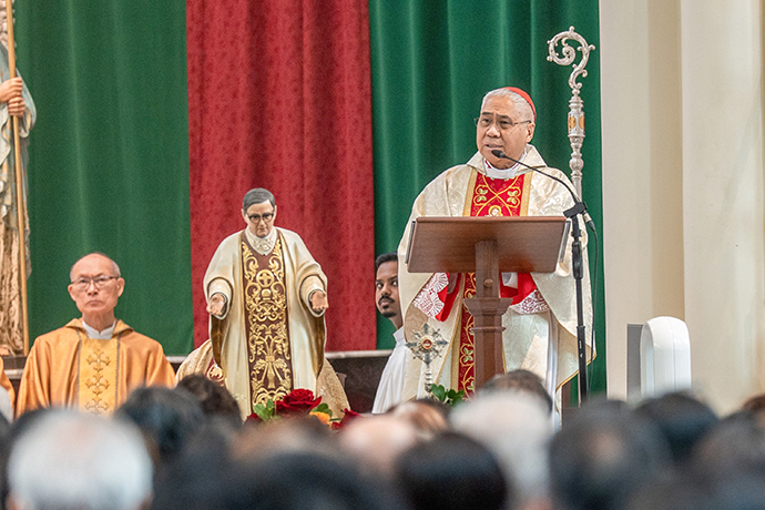 Đức Hồng Y William Goh chia sẻ trong Thánh lễ tưởng nhớ 50 năm ngày mất của Thánh Josemaria Escriva, được tổ chức vào ngày 28 tháng 6 )Ảnh: Opus Dei Singapore)