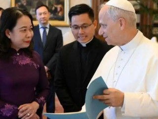 Đức Thánh Cha Lêô XIV tiếp kiến bà  Võ Thị Ánh Xuân, Phó chủ tịch nước Cộng hòa xã hội chủ nghĩa Việt Nam, tại Vatican ngày 30 tháng 6 (Ảnh: Truyền thôngVatican)