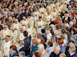 viii-encuentro-del-apostolado-margaretka-formado-por-fieles-que-rezan-por-los-sacerdotes-en-polonia-01