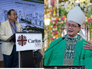Đức Hồng y Isao Kikuchi Địa phậnTokyo, Chủ tịch Caritas Quốc tế (trái), và Đức Hồng y Pablo Virgilio David Địa phận Kalookan, Phó Chủ tịch Liên Hội đồng Giám mục Á Châu (phải), đã đưa ra các thông điệp riêng biệt trong lễ khai mạc Mùa Sáng tạo 2025, nhấn mạnh mối liên hệ giữa cuộc hoán cải môi sinh, công lý xã hội và cuộc chiến chống vấn nạn tham nhũng