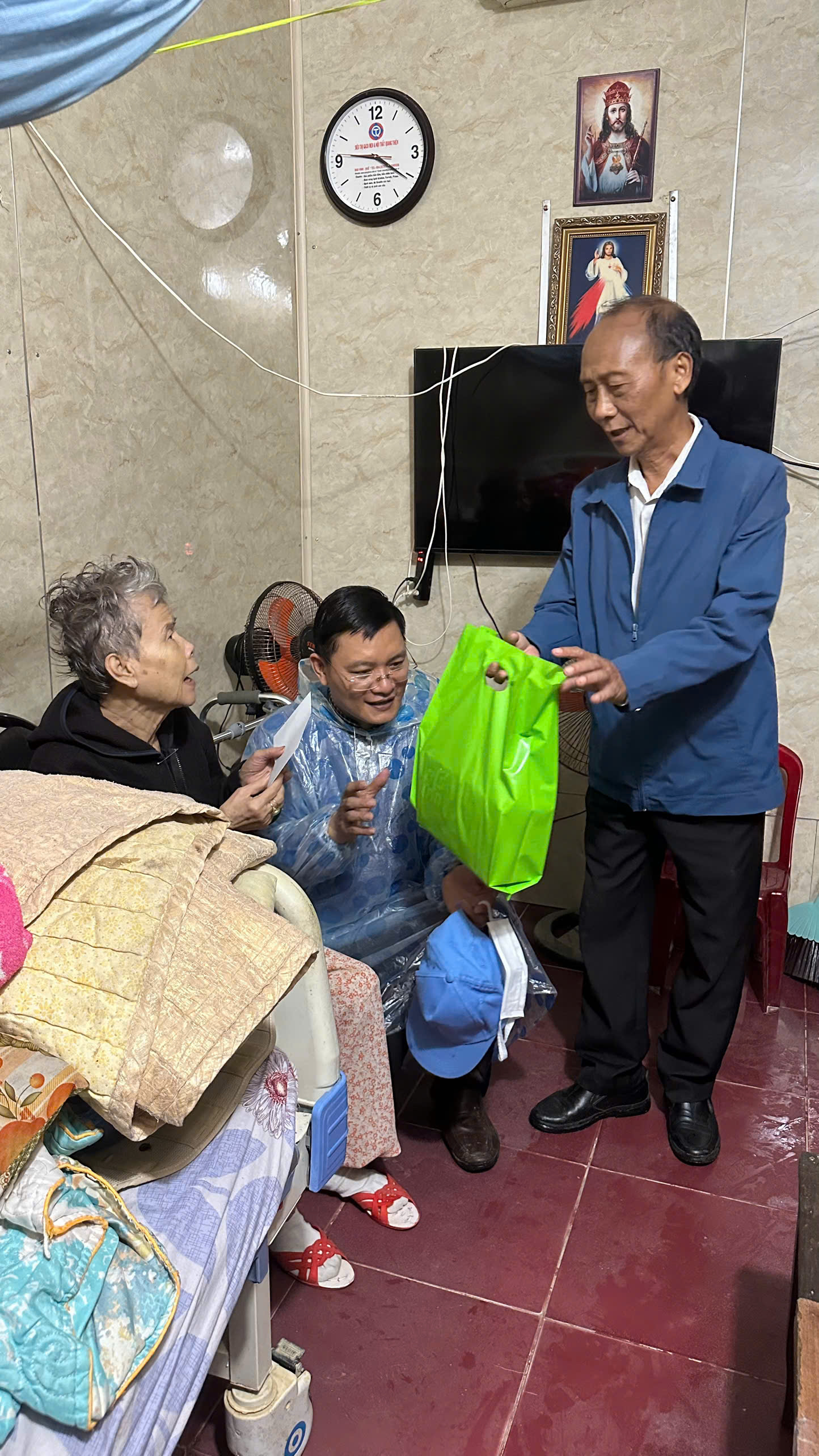 z7199204844199_0aa54538c5e68b69dcbd16bd936f440b