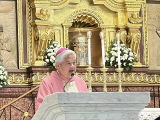 Đức Tổng Giám mục Socrates B. Villegas Địa phận Lingayen-Dagupan cử hành Thánh lễ tại Nhà thờ Chính tòa Thánh Gioan Tẩy Giả, Thành phố Dagupan, vào ngày 13 tháng 12 năm 2025 (Ảnh: Tổng iáo phận Lingayen-Dagupan)