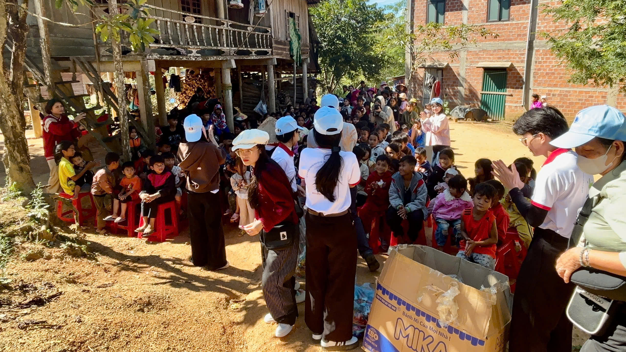 z7331210588051_8f36960c8ec519aee158ca1eca3bb194