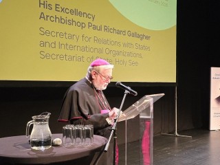 Đức Tổng Giám mục Paul Richard Gallagher tại Hội nghị ở Tallinn, Estonia, về Giám mục Tử đạo và Chân Phước Eduard Profittlich