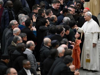 papa-leon-encuentro-con-sacerdotes-de-roma-6