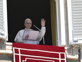 Pope-Leo-XIV-Regina-Caeli-Easter-Monday-2026 (2)