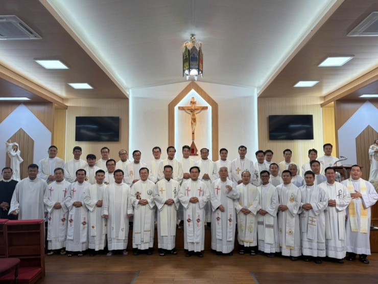 z7758178233359_a43883fd47ccbd57ff11f2d0c29eff76