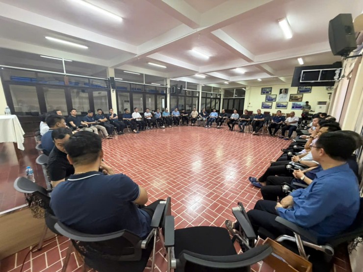 z7758178362735_99248fd5caca228e294a6fdf62372d50