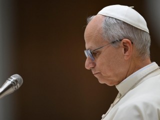 Đức Thánh Cha Lêô XIV chia sẻ trong buổi tiếp kiến ​​chung hàng tuần hôm thứ Tư, ngày 17 tháng 6, tại Vatican (Ảnh: Truyền thông Vatican)