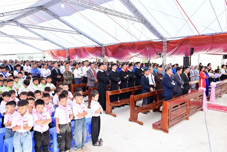 Lễ Đặt Viên Đá