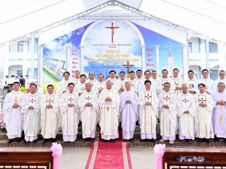 Lễ Đặt Viên Đá