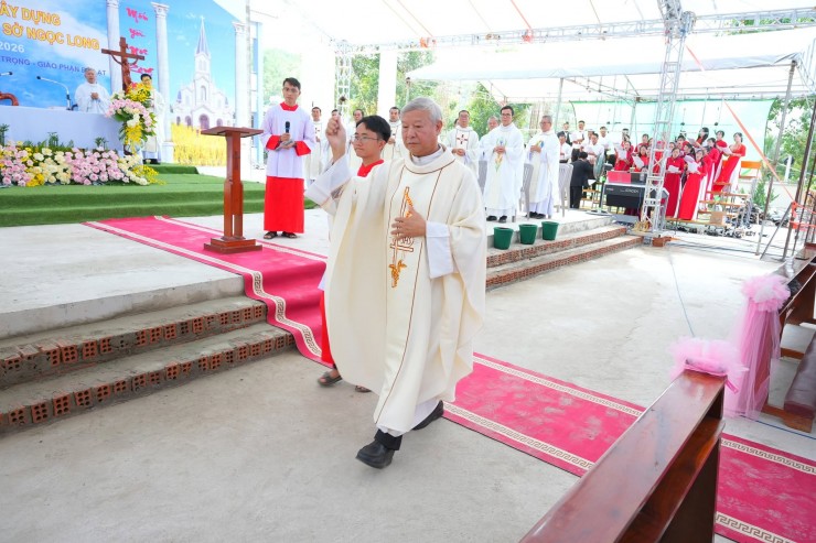 Lễ Đặt Viên Đá