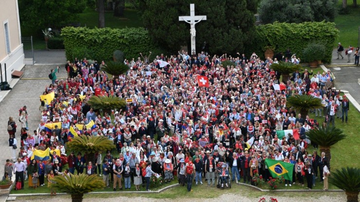 Hàng trăm trẻ em tại Rôma sẽ cùng với Đức Thánh Cha Lêô XIV lần chuỗi Mân Côi trong Vườn Vatican vào ngày 1 tháng 10 (CC ATTRIBUTE)