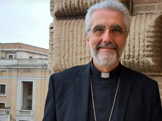 Đức Tổng Giám mục Luis Marín de San Martín, Tổng Trưởng Bộ  Phục vụ Bác ái (Ảnh: EWTN)