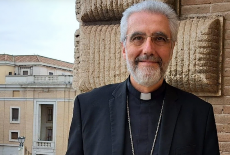 Đức Tổng Giám mục Luis Marín de San Martín, Tổng Trưởng Bộ  Phục vụ Bác ái (Ảnh: EWTN)