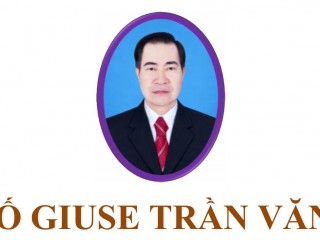 Hình ÔNG CỐ CHA TRẦN TRÍ TUỆ